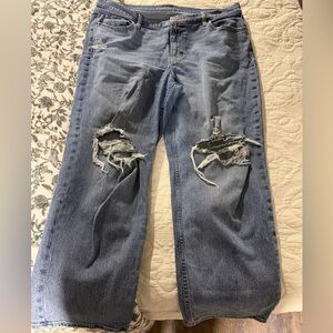 Old Navy Women's Boyfriend Jeans in Distressed Blue
